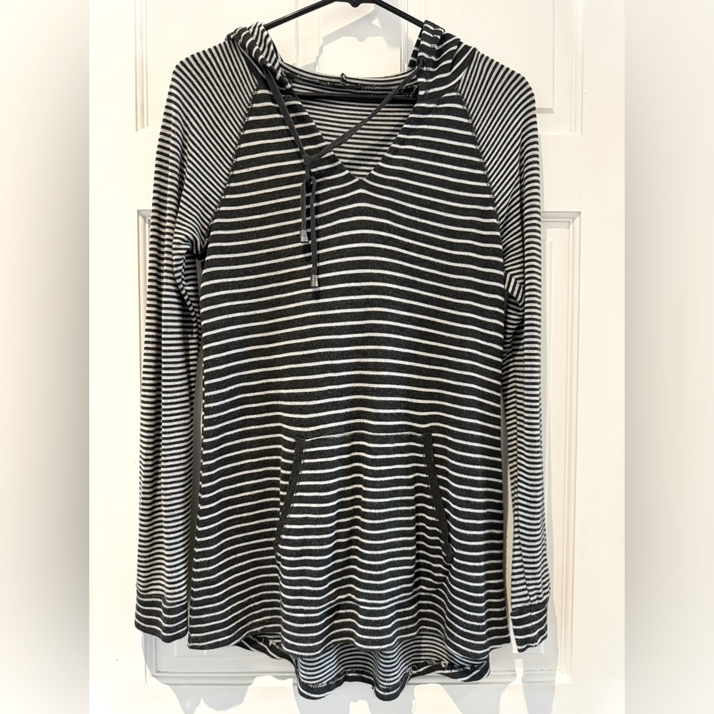Striped Hooded Pullover Hi-Low Hem & Kangaroo Pocket - Size S - Picture 10 of 14